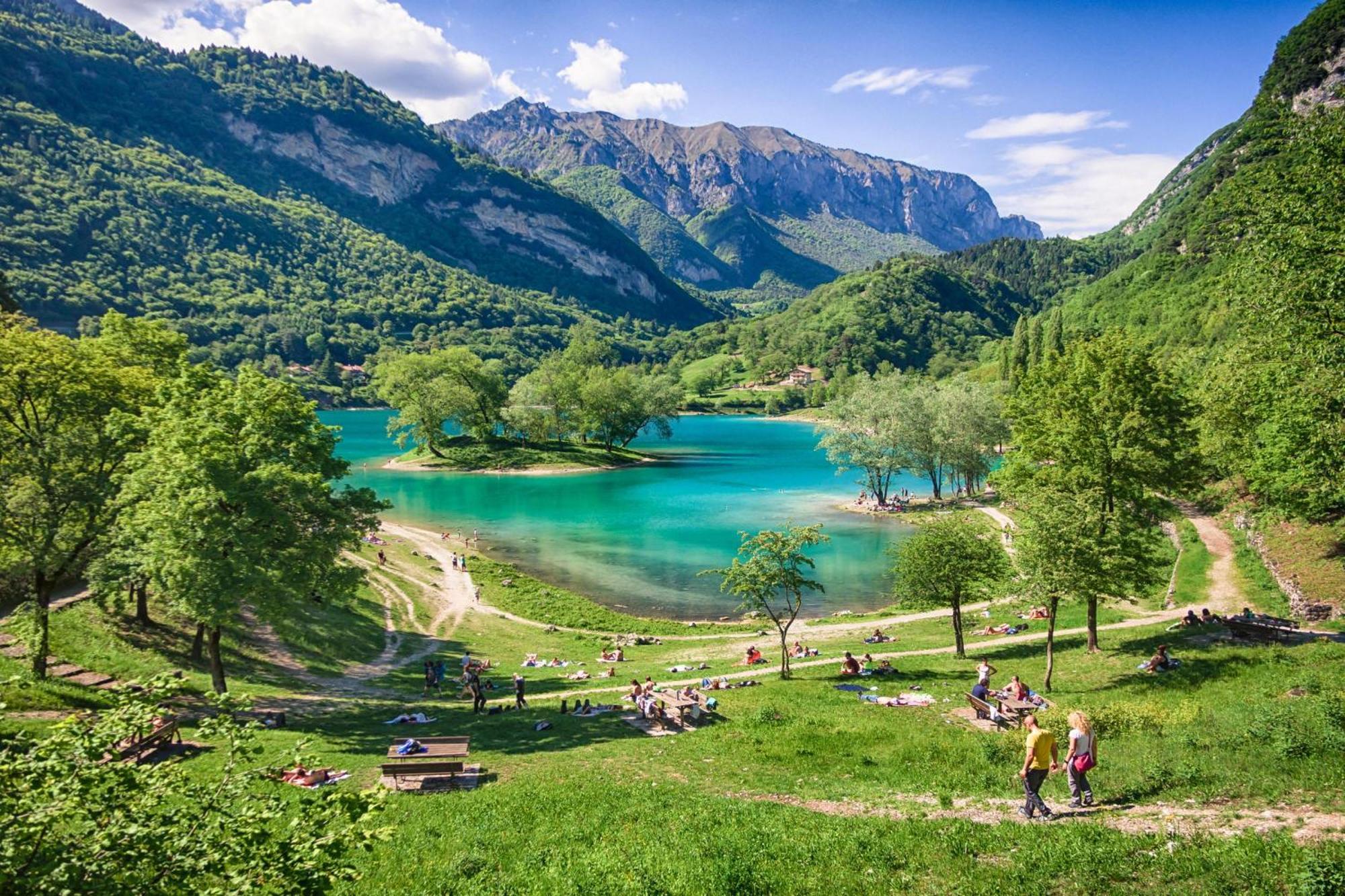 Residence Christina Due Laghi - Happy Rentals Tenno Eksteriør bilde
