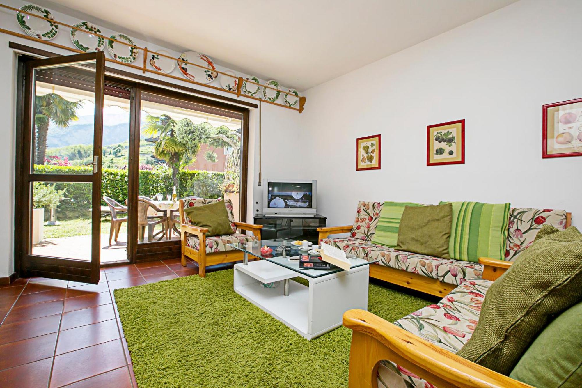 Residence Christina Due Laghi - Happy Rentals Tenno Eksteriør bilde